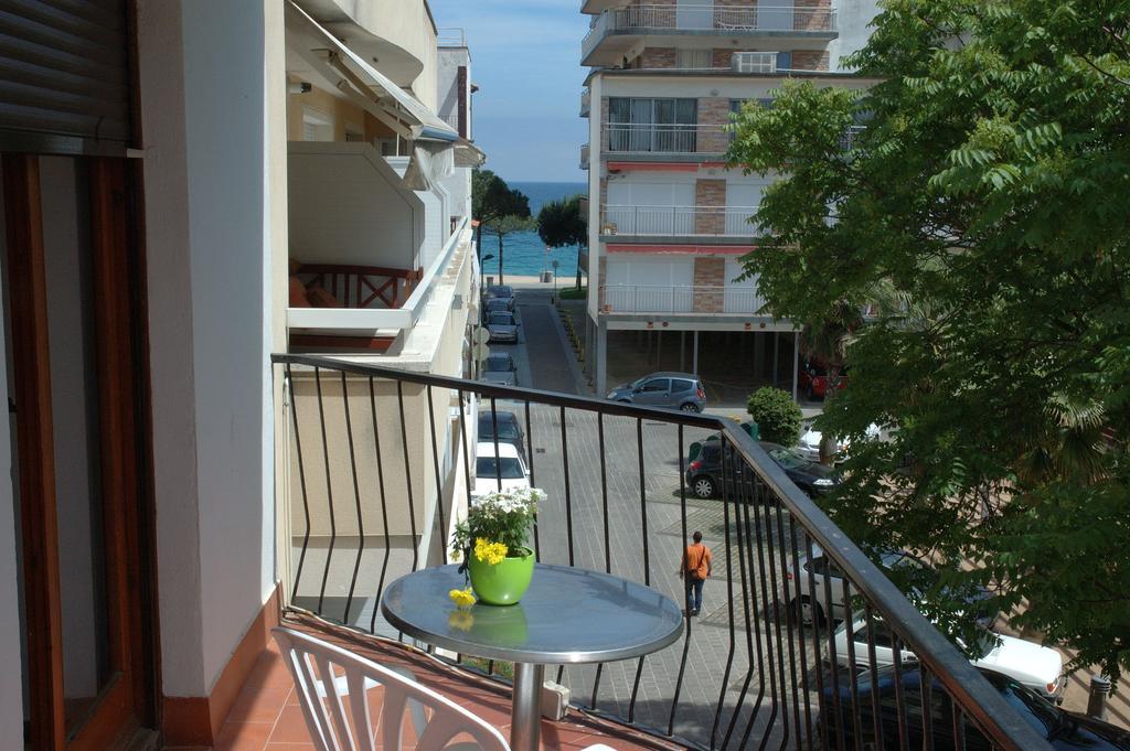 Hostal La Marina Platja d'Aro Eksteriør billede