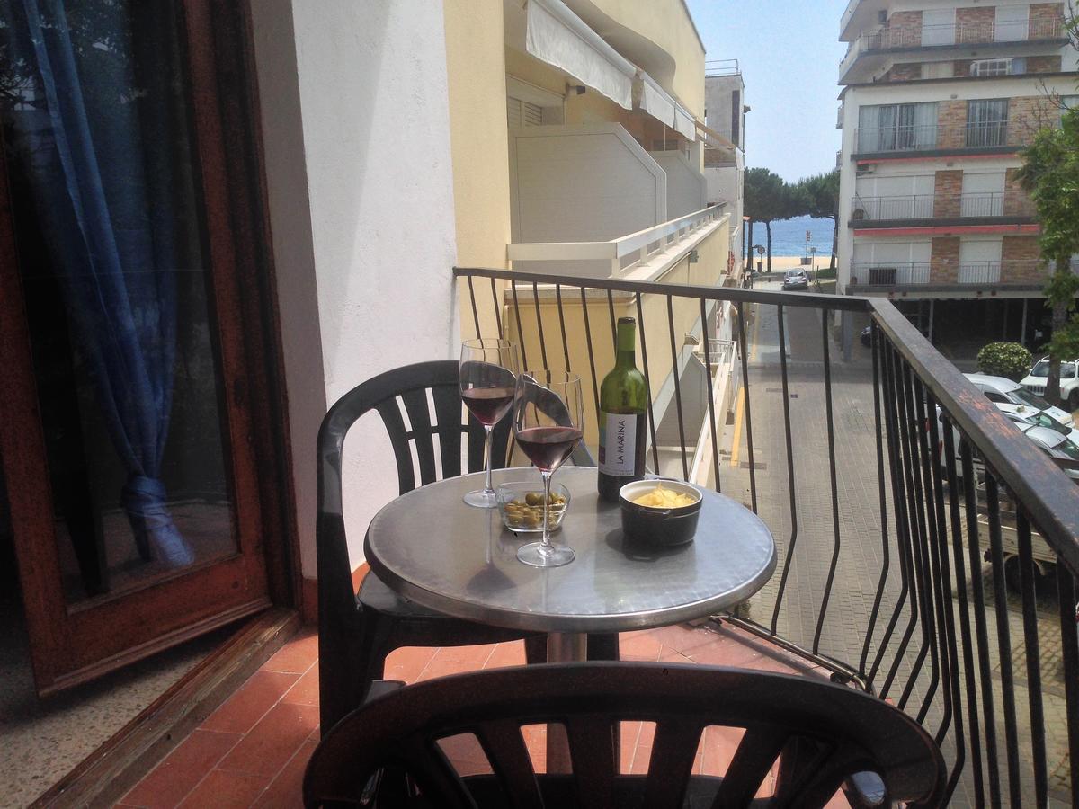 Hostal La Marina Platja d'Aro Eksteriør billede